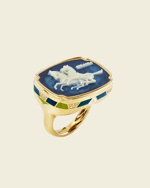 Apple For The Horses Ring