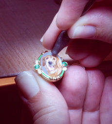We set the finished crystal of your furry friend